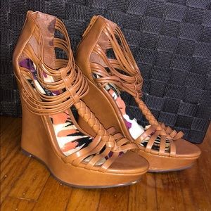 Strappy Zip Up Wedges Size 6
